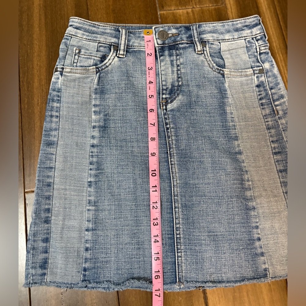 Kut from the Kloth Sz 2 Joey Skirt Blue Denim Two Tone Panel High Waist Short - Picture 4 of 9